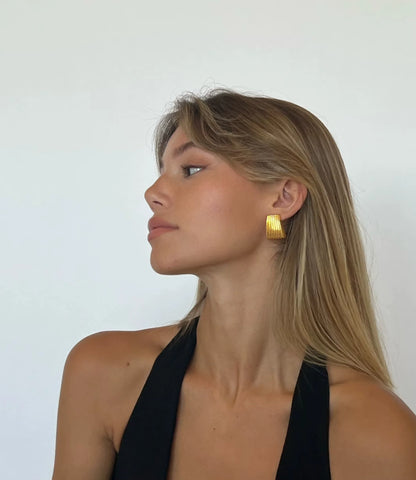 Ribbed Earrings